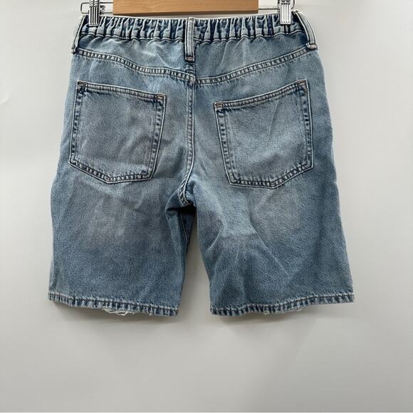 Gap Kids 90s Loose Light Wash Mid Rise Bermuda Distressed Shorts Size 16‎ NWT - Picture 2 of 8